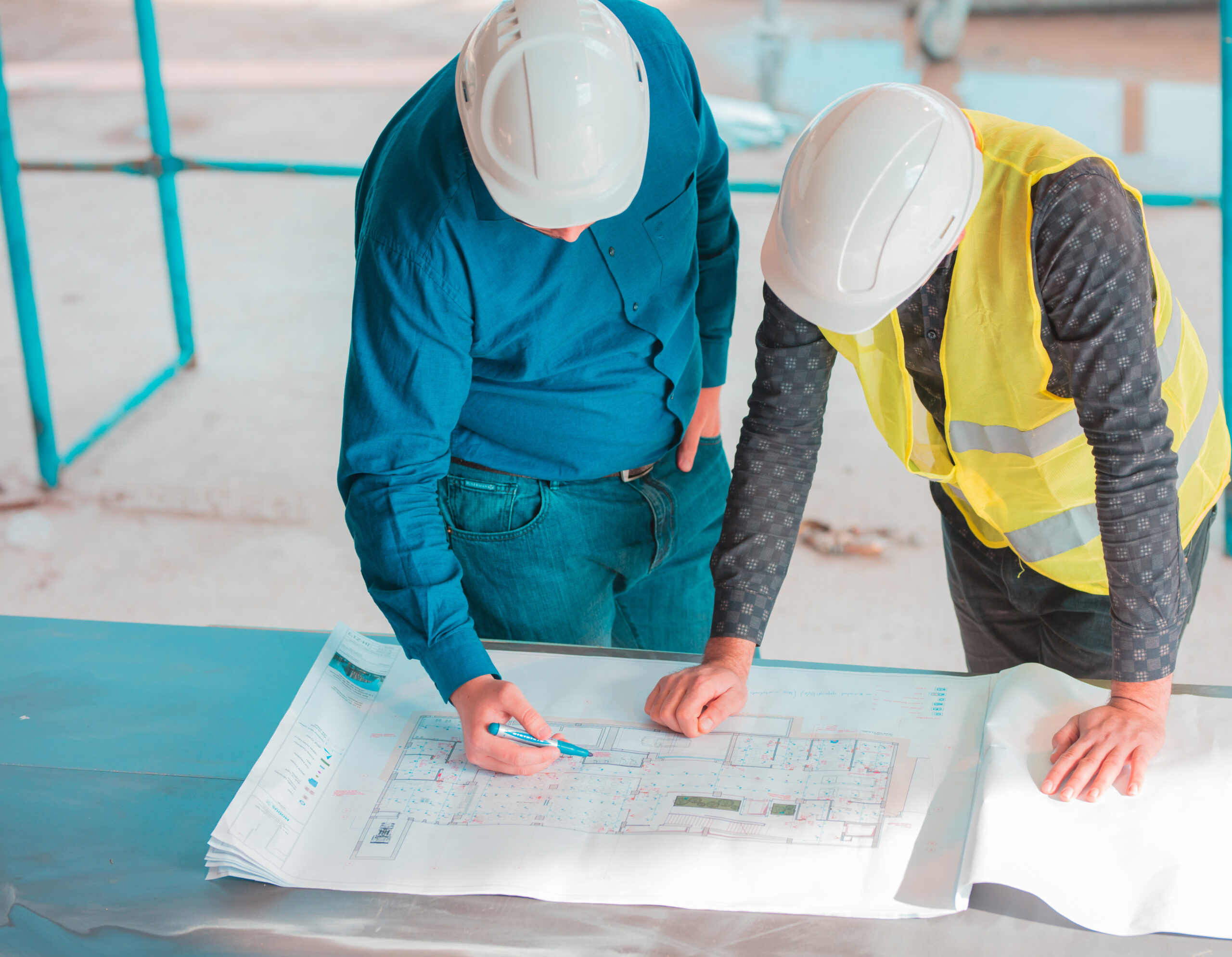 Two colleagues working project